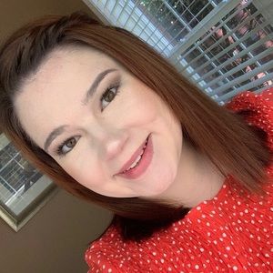 Meet your Posher, Chloe